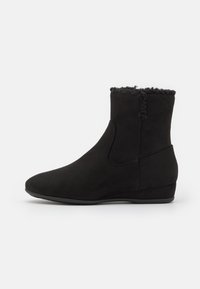 WINTER BOOTIES - Botas clássicas de cano curto - black