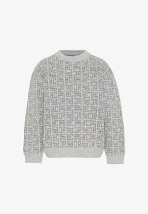 Maglione grigio lavorato a maglia con un motivo testurizzato. Presenta un collo rotondo e polsini e orlo a coste. Il materiale sembra morbido e confortevole.