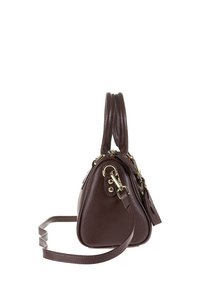 Borsa a mano in pelle marrone con finitura testurizzata, dettagli in metallo dorato, manici superiori doppi e tracolla staccabile.