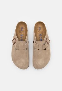 Birkenstock BOSTON SFB VL NARROW - Pantofole - taupe