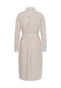 Gestreiftes Hemdkleid in Beige und Braun, aus Baumwolle gefertigt. Mit einem Kragen, langen Ärmeln, einem taillierten Gürtel und einem knielangen Schnitt.
