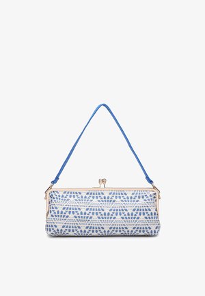 Rechteckige Clutch mit blauem geometrischem Muster und Metallrahmen, mit blauem Schulterriemen und Kiss-Lock-Verschluss.