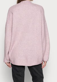 EDITED Sweter