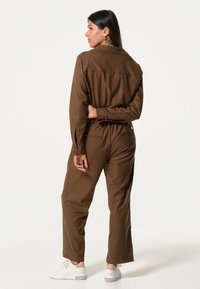 J&JOY Jumpsuit - kaki