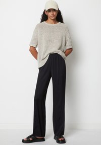 Marc O'Polo WEITE AUS LEICHT ELASTISCHER  - Stoffhose - black