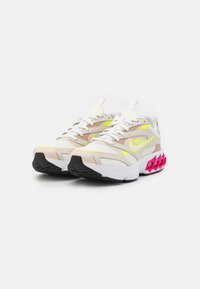 Nike Sportswear ZOOM AIR FIRE - Sapatilhas - summit white/white/light orewood brown/pink prime/volt