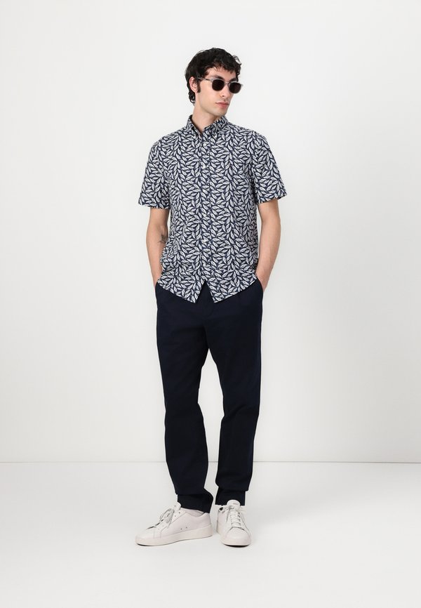 HARLEM - Chinos - desert sky4