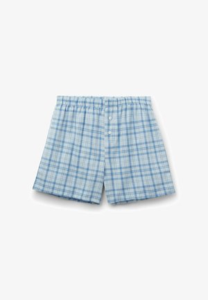 Shorts à carreaux bleu clair avec une taille élastique, dotés de deux boutons blancs et d'une texture douce et lisse. Petits motifs carrés et rectangulaires.