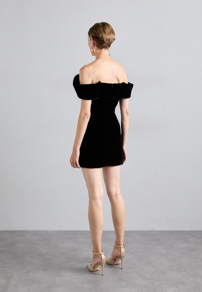 David Koma OFF SHOULDER STRUCTURED MINI DRESS - Juhlamekko - black