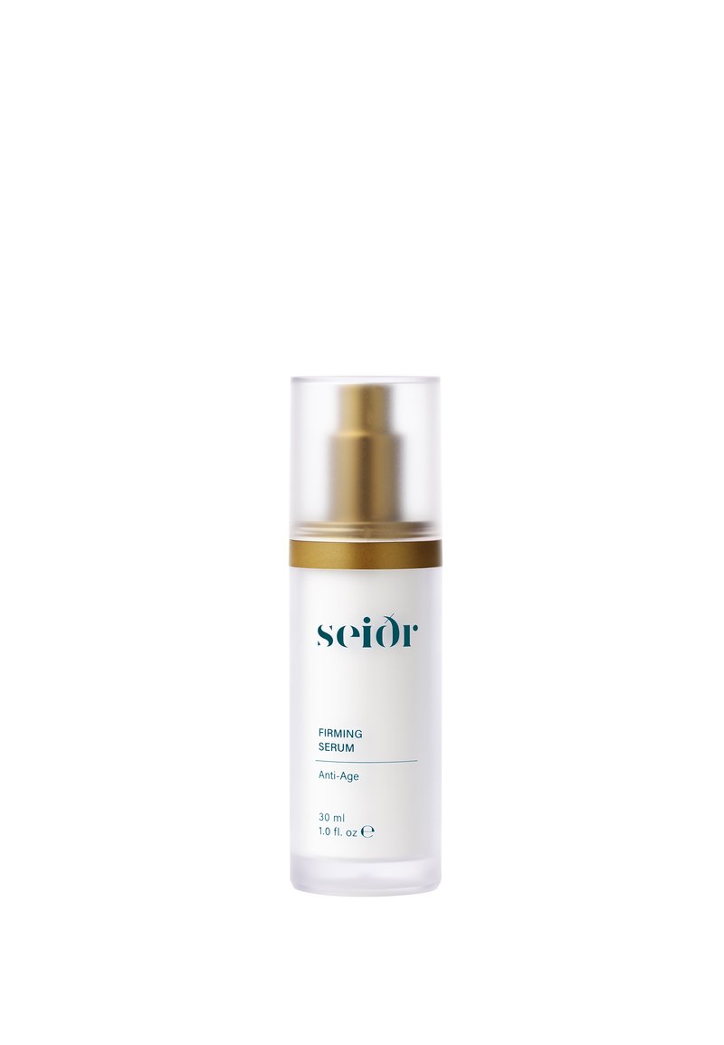 Klar glassflaske med en gullpumpe-topp, merket "FIRMING SERUM" i teal, som inneholder 30 ml anti-aging serum. Jevn, moderne design.