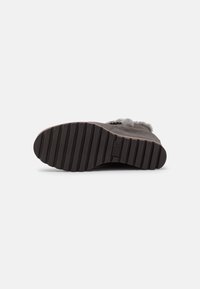 UGG Boots à talons - dark grey