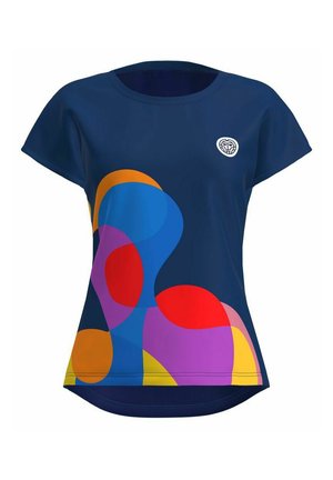 Camiseta deportiva azul marino de mangas cortas, con formas abstractas coloridas en naranja, rosa, rojo y azul. Cuello redondo, tejido suave.