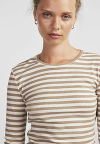 Pieces Langarmshirt - silver mink