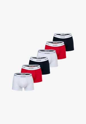 Boxer da uomo in un set di sei; i colori includono bianco, rosso e blu navy. Le fasce elastiche in vita presentano il logo Lacoste. Materiale morbido in cotone.