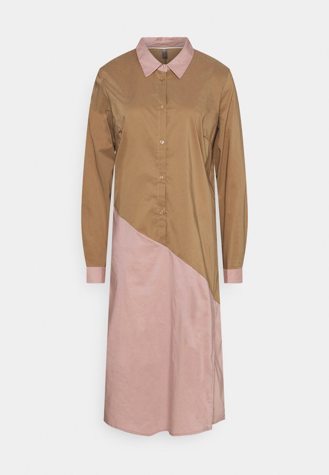 ANTONIETT DRESS - Shirt dress - brown sugar