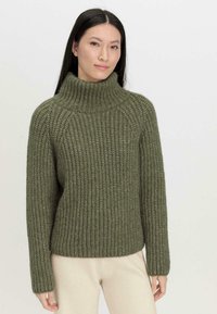 hessnatur Strickpullover - moos