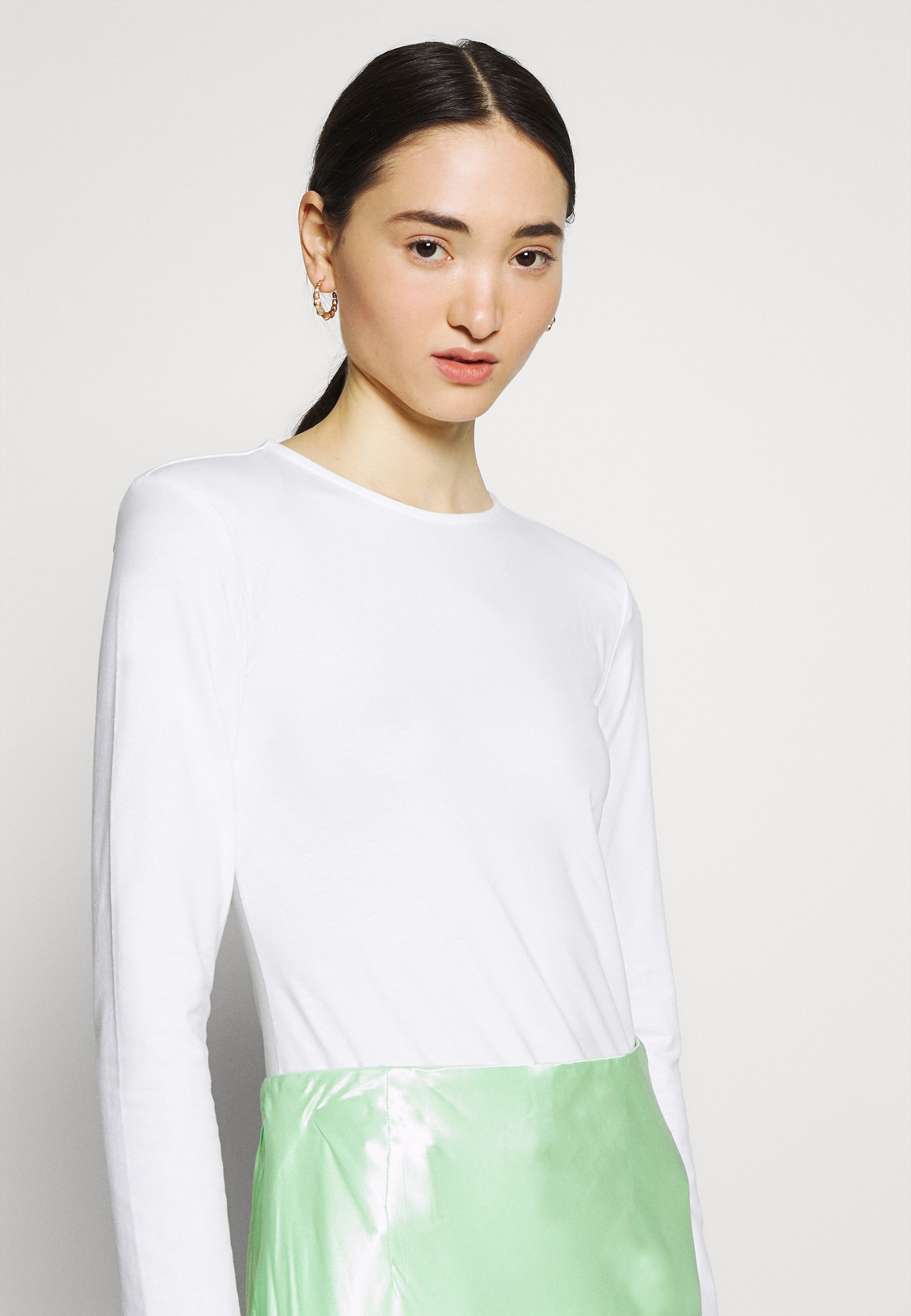 Women Long sleeved top Women Long sleeved top