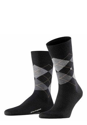 Calcetines negros y grises con un diseño de argyle, que cuentan con un puño acanalado y un logo en la base. Fabricados con un material suave y texturizado.