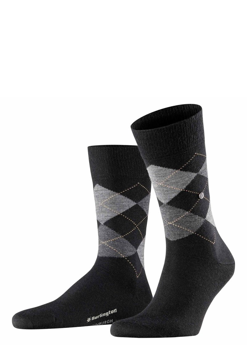 Calcetines negros y grises con un diseño de argyle, que cuentan con un puño acanalado y un logo en la base. Fabricados con un material suave y texturizado.