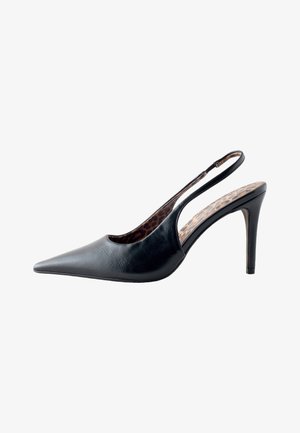 Musta nahkainen, kärjest kärjellään oleva slingback-korkokenkä, jossa leopardikuvioitu sisävuori ja ohut tikkikorko valkoisella taustalla.