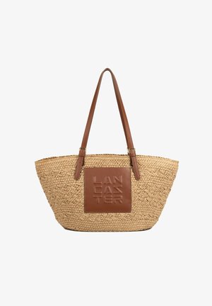 Geweven stro draagtas met bruine leren handvatten en een gestructureerd leren paneel met het geperste "LANCASTER" logo aan de voorkant.