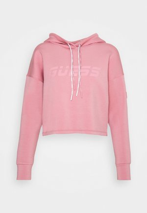 Sweat à capuche court rose avec manches longues, capuche à cordon et logo imprimé en léger sur la poitrine.