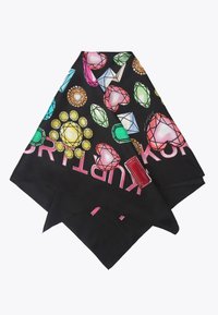 Sciarpa nera con motivo di gemme colorate in varie forme, con grandi scritte rosa. Tessuto liscio con forma rettangolare e punte appuntite.