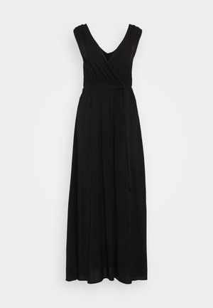 Robe maxi noire avec un décolleté en V et sans manches. Présente un style enveloppant et une taille nouée, fabriquée à partir d'un tissu lisse et fluide.