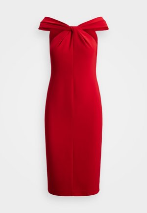 Rotes, eng anliegendes Kleid mit schulterfreiem Schnitt, geknotetem Oberteil und knielanger Säume, aus glattem, dehnbarem Stoff gefertigt.