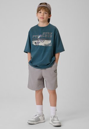4F, - Krótkie spodenki sportowe
