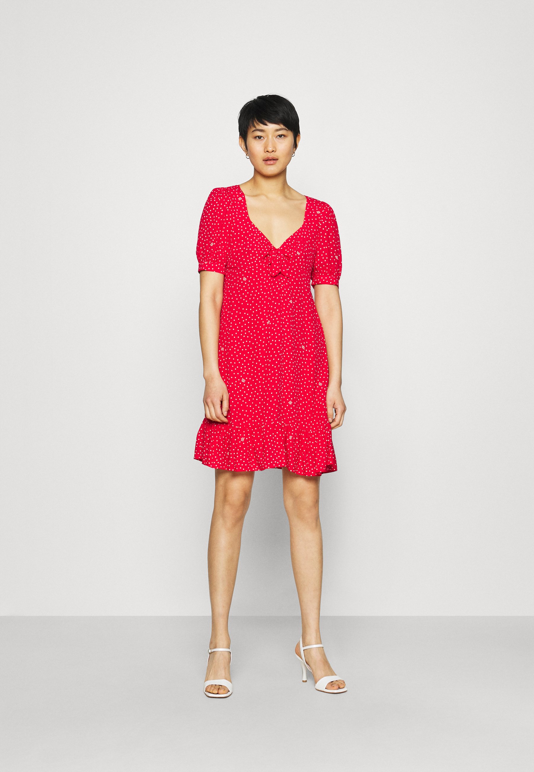 vestito estivo rosso