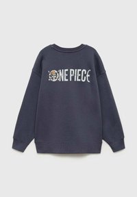 Námornícky sveter s potlačou "One Piece" zobrazujúcou lebku, skrížené kosti a slamenný klobúk. Mäkko štruktúrovaný s rebrovaným okrajom krku a manžetami.