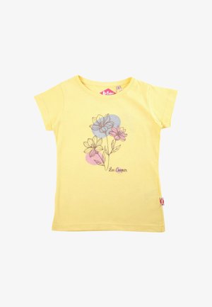 T-shirt jaune à manches courtes pour fille avec des fleurs en contour et des formes colorées en rose et bleu, logo "Lee Cooper" sous le motif floral.