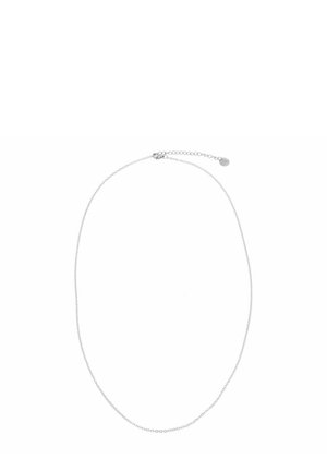Collana in argento delicato con piccoli anelli rotondi e chiusura regolabile con catena di estensione su sfondo bianco.