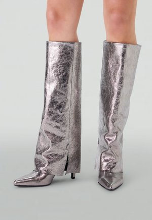 MIT UMSCHLAG - Laarzen - silver