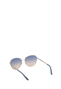 Metalen montuur zonnebril met een hoekige vorm, gradient lenzen die van blauw naar lichtbeige verlopen en blauwe acetaat steunen.