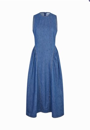 Second Female, Teksakleit - blue denim