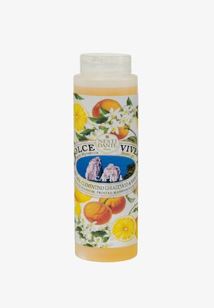 Duschegel-Flasche mit Etikett, das Orangen, Zitronen, weiße Blumen und eine Felsenformation von Capri vor einem blauen Meereshintergrund zeigt.