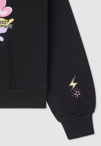 Felpa nera con orlo a coste, polsini elasticizzati e grafiche colorate di fiori e accenti di fulmini sulle maniche.