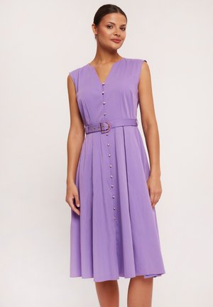 - Sukienka koszulowa