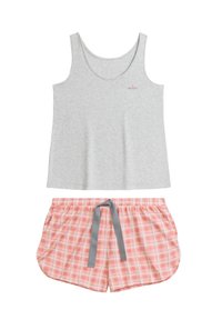 Szary bawełniany top bez rękawów z okrągłym dekoltem i napisem "ATLANTIC" w kolorze czerwonym. Różowe szorty w kratę z elastycznym paskiem i szarym sznurkiem.