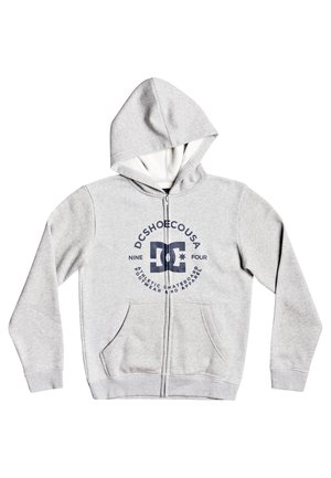 Grauer Kapuzenpullover mit Reißverschluss, weiß gefütterter Kapuze, Fronttaschen und einem marineblauen grafischen Logo sowie Text auf der Brust. Hergestellt aus weichem Material.