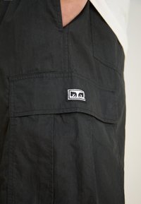Obey Clothing DEVON GIANT PANT - Kapsáče - digital black