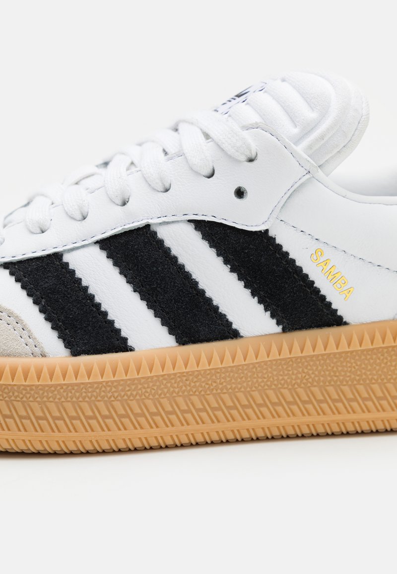 adidas gazelle silver green womens adidas Originals adidas Samba XLG Platform Samba Leather Sneakers IE39