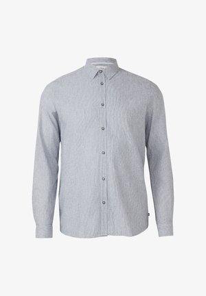 Hellgraues, langärmeliges Hemd mit Knopfleiste, subtiler vertikaler Struktur, spitzem Kragen und Standardmanschetten, dargestellt vor weißem Hintergrund.