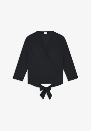 Zwarte wikkelstijl lange mouwen top met V-hals en strikdetail aan de achterzoom, weergegeven op een witte achtergrond.