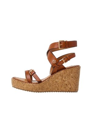 High heeled sandals - nut brown