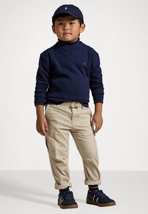 STRETCH CHINO CARGO TROUSER - Pantalones cargo - classic stone