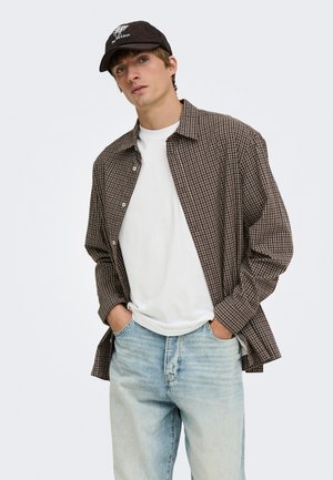 Only & Sons, ONSTOMMY - Camisa - bright white/dark sapphire