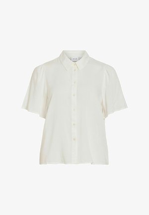 Hvit bluse med korte ermer, knapper foran, klassisk krage og lett utsvingte ermer, vist på en ensfarget bakgrunn.